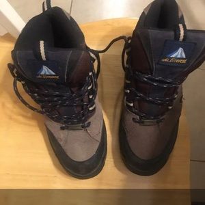Sierra Hiking Brown Boots